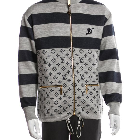 LOUIS VUITTON Printed Turtleneck Sweatsuit - Picture 3 of 6